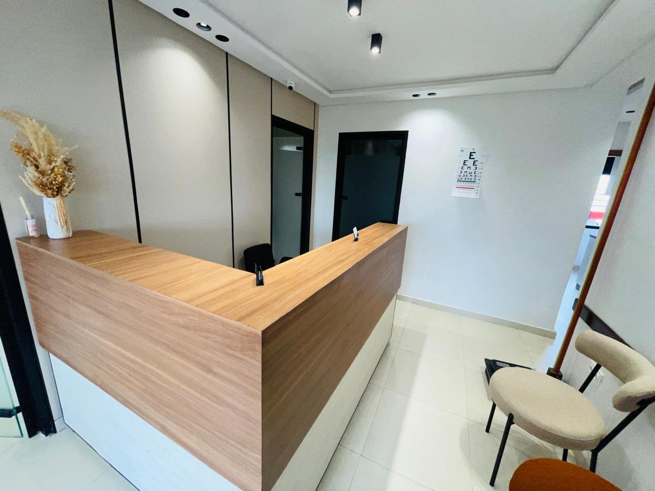 Accueil et réception du cabinet d'ophtalmologie à Casablanca